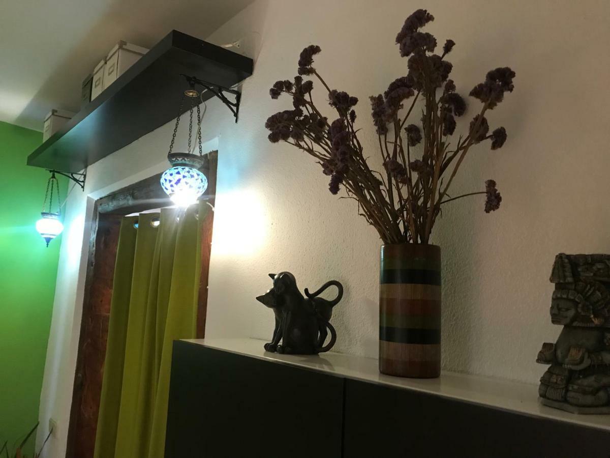 Apartamento En Corrala Madrid Kültér fotó