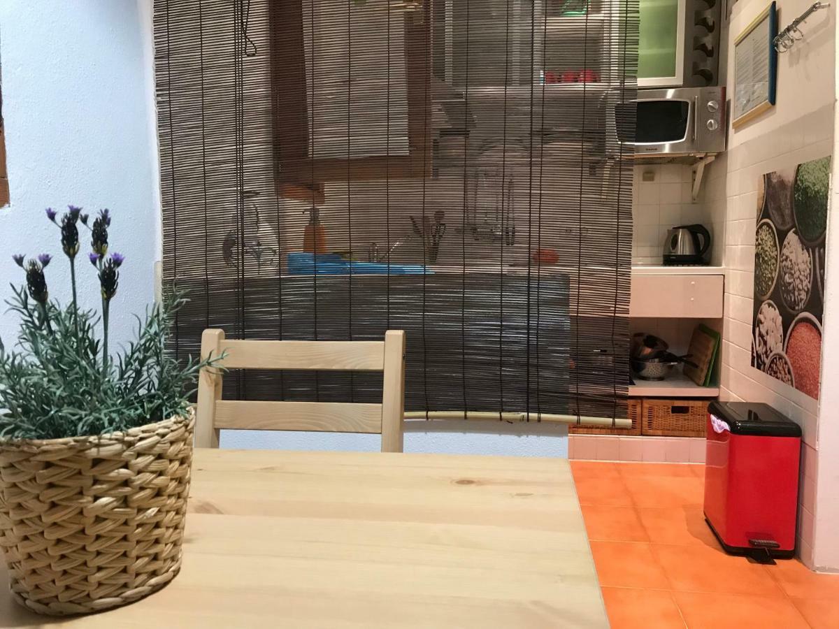Apartamento En Corrala Madrid Kültér fotó