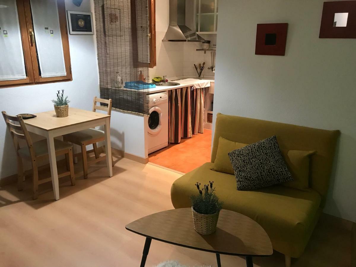 Apartamento En Corrala Madrid Kültér fotó